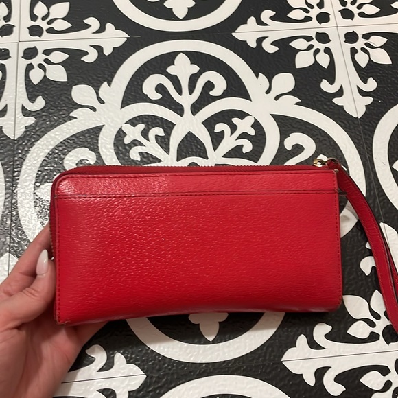 Red Kate Spade wristlet wallet - Picture 5 of 8